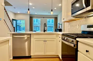 614 Sadie Cir, New Brunswick, NJ 08901 - Photo 8