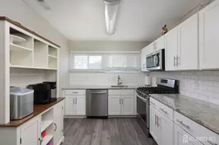 33 Pine Tree Rd, Old Bridge Township, NJ 08857 - Photo 4