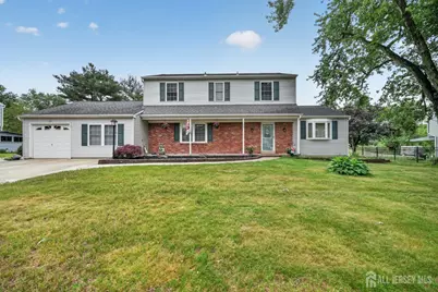 100 Coachman Drive, Florence, NJ 08505 - Photo 1