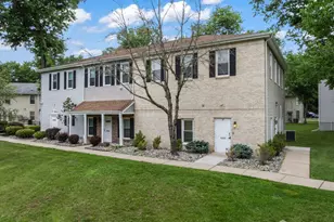 32 Jefferson Plaza, South Brunswick Township, NJ 08540 - Photo 1