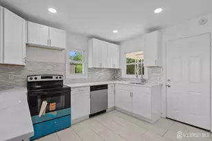 18 John St, Carteret, NJ 07008 - Photo 4