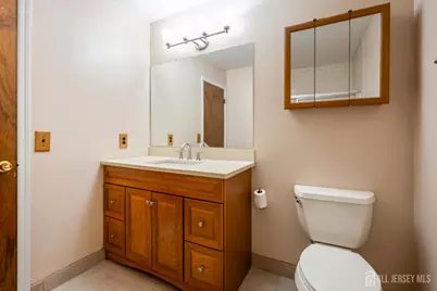 33 Allison Drive, East Brunswick Township, NJ 08816 - Photo 10