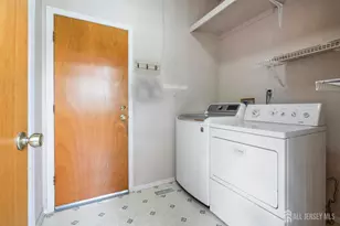 33 Allison Dr, East Brunswick Township, NJ 08816 - Photo 22