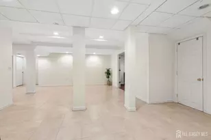 489 Plainfield Rd, Edison, NJ 08820 - Photo 32