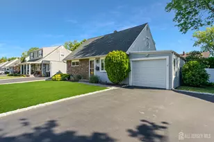 420 Decatur Ave, Middlesex, NJ 08846 - Photo 2