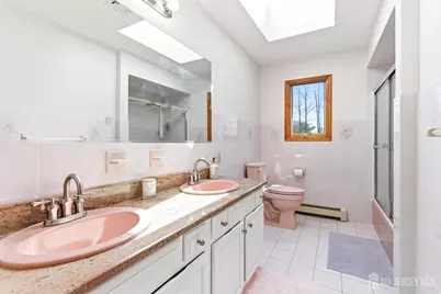 343 McKinley Avenue, Edison, NJ 08820 - Photo 32