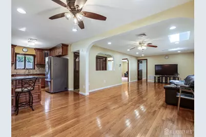 24 Winthrop Road, Edison, NJ 08817 - Photo 6