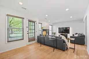 105 Lloyd Ct, East Brunswick Township, NJ 08816 - Photo 8