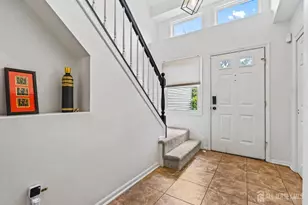 105 Lloyd Ct, East Brunswick Township, NJ 08816 - Photo 6
