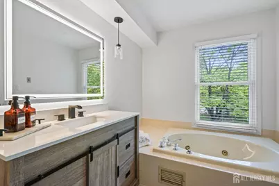 105 Lloyd Court, East Brunswick Township, NJ 08816 - Photo 24