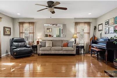 27 Summerall Road, Franklin Township, NJ 08873 - Photo 4