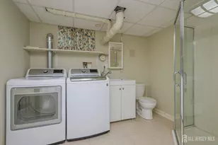 108 Howard Ave, Middlesex, NJ 08846 - Photo 22