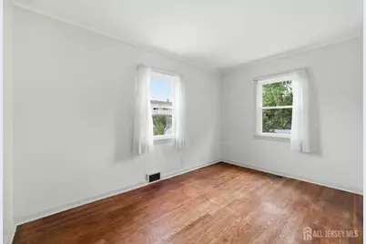 221 W Prospect Street, South Bound Brook, NJ 08880 - Photo 16