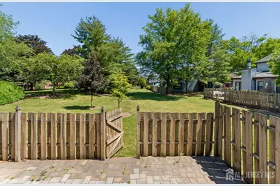 82 Bayberry Drive #82, Franklin Township, NJ 08873 - Photo 4
