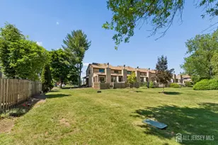 82 Bayberry Dr, Franklin Township, NJ 08873 - Photo 6