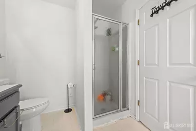 17 Parkside Drive, Jamesburg, NJ 08831 - Photo 16