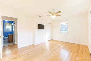 2 Hilltop Ave, Sayreville, NJ 08879 - Photo 16