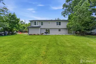 6 Whitewood Rd, Edison, NJ 08820 - Photo 32