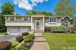 18 Mary Ellen Dr, Edison, NJ 08820 - Photo 2