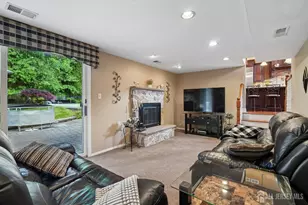 18 Mary Ellen Dr, Edison, NJ 08820 - Photo 22