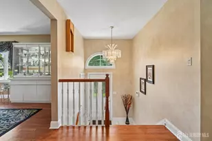 18 Mary Ellen Dr, Edison, NJ 08820 - Photo 6