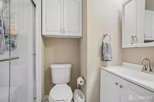 37 Upperbrook Ct, Sayreville, NJ 08859 - Photo 32