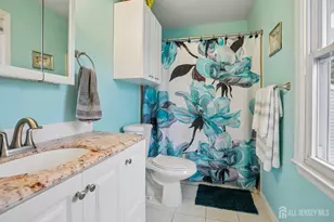 37 Upperbrook Ct, Sayreville, NJ 08859 - Photo 36