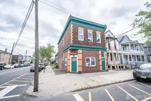 201 Gordon St, Perth Amboy, NJ 08861 - Photo 2