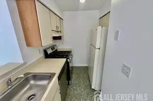 20 Ayres Ct, East Brunswick Township, NJ 08816 - Photo 4