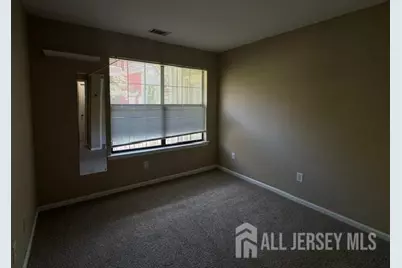 93 Longfield Court, East Brunswick Township, NJ 08816 - Photo 4