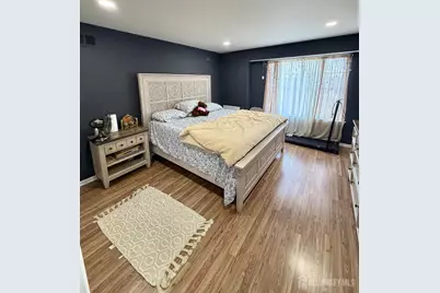 53 Larch Street, Carteret, NJ 07008 - Photo 14