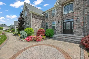9 Gatarz Ct, East Brunswick Township, NJ 08816 - Photo 8