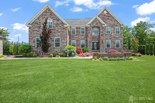 9 Gatarz Ct, East Brunswick Township, NJ 08816 - Photo 2