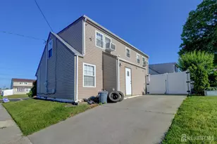 73 Daniel St, Carteret, NJ 07008 - Photo 4