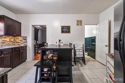 409 Ogden Place, Perth Amboy, NJ 08861 - Photo 14