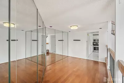 516 Westgate Drive, Edison, NJ 08820 - Photo 8