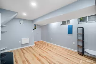 516 Westgate Dr, Edison, NJ 08820 - Photo 30