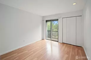 516 Westgate Dr, Edison, NJ 08820 - Photo 20