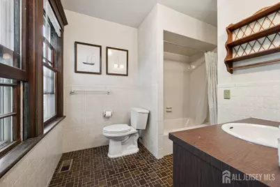 261 Beechwood Avenue, Middlesex, NJ 08846 - Photo 24
