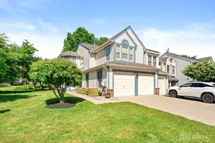 7 Endsleigh Pl, Robbinsville, NJ 08691 - Photo 2