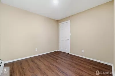 [Address not provided], Middlesex, NJ 08901 - Photo 14