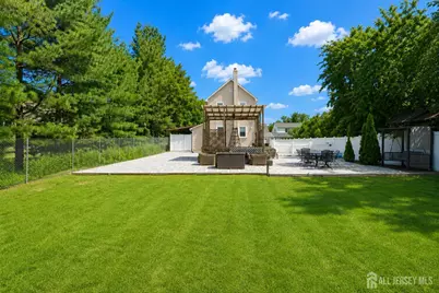 377 W Park Avenue W, Oakhurst, NJ 07755 - Photo 38