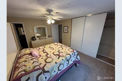 186 Newport Road #B, Monroe Township, NJ 08831 - Photo 6