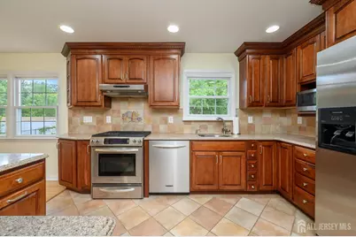 31 Starlit Drive, Middlesex, NJ 08846 - Photo 16