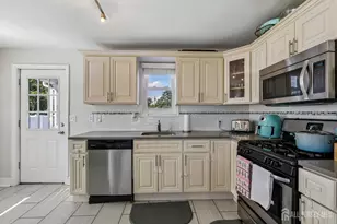 608 Decatur Ave, Middlesex, NJ 08846 - Photo 14
