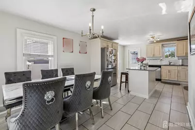 608 Decatur Avenue, Middlesex, NJ 08846 - Photo 8