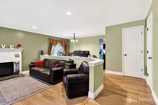 45 Winchester Ct, Matawan, NJ 07747 - Photo 6
