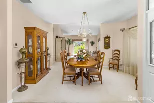 23 Stonewyck Pl, Monroe Township, NJ 08831 - Photo 6