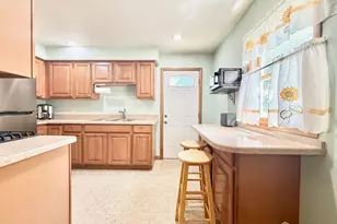 105 Old Post Rd, Edison, NJ 08817 - Photo 6