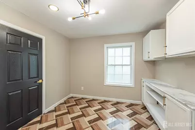 42 Roosevelt Street #B, New Brunswick, NJ 08901 - Photo 4